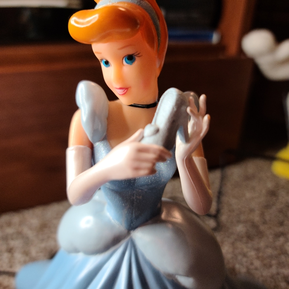 DISNEY PARKS DISNEYLAND COIN Bank